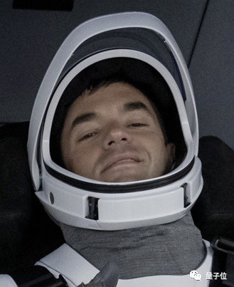 人类首次商业太空行走敲定！马斯克SpaceX宣布新一轮太空旅行计划