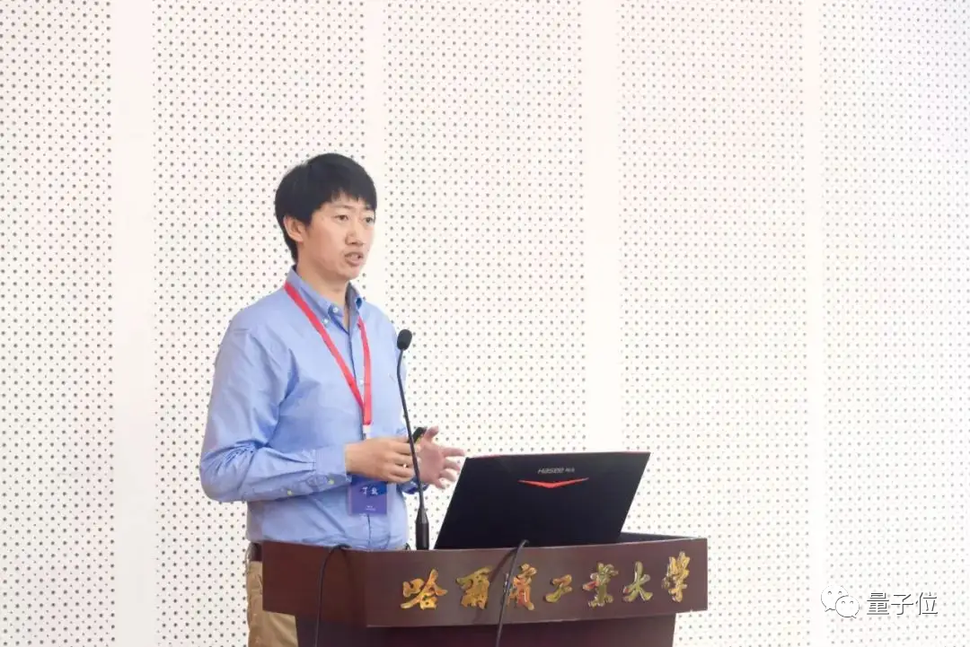 高考失利进哈工大，毕业却坚持留校，丁效：科研就是厚积薄发