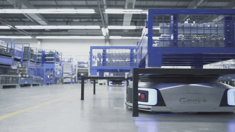 两家外企的长三角仓库，活儿竟全被中国机器人承包了