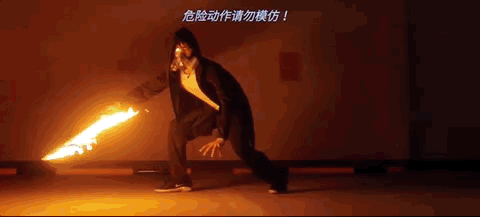 高中Up主200天肝出偷懒机器人！可拎包，全场景跟随，播放破百万