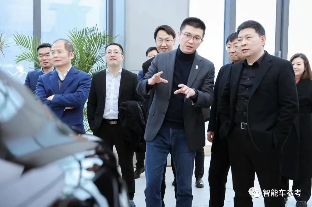 车圈狼来了！华为王军接管极氪智能车研发：“假的”；小鹏2位联创离职：“不实消息”