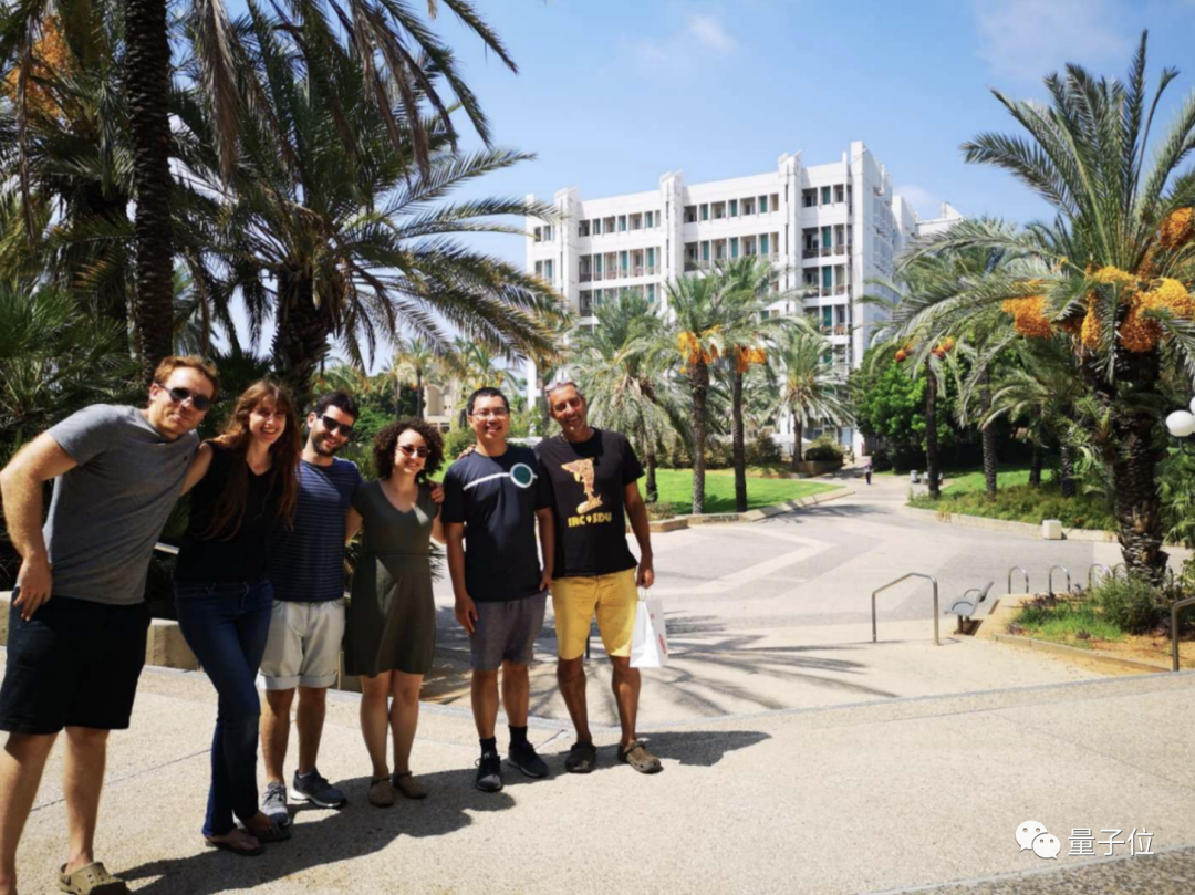 30出头成为复旦博导，陈思明：敲代码和写诗，我两样都要