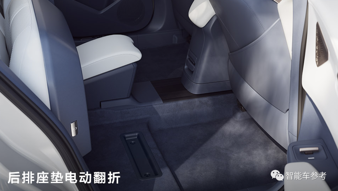 李书福抢跑马斯克发小钢炮！20万封顶，零百3.7秒，冰箱彩电大沙发全系标配