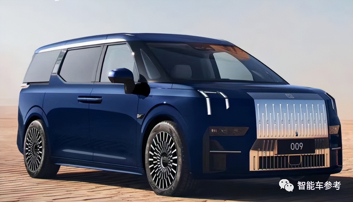 李书福旗下智能车大脑来了！芯片系统一体，行泊座舱融合，清华系国产芯片上车