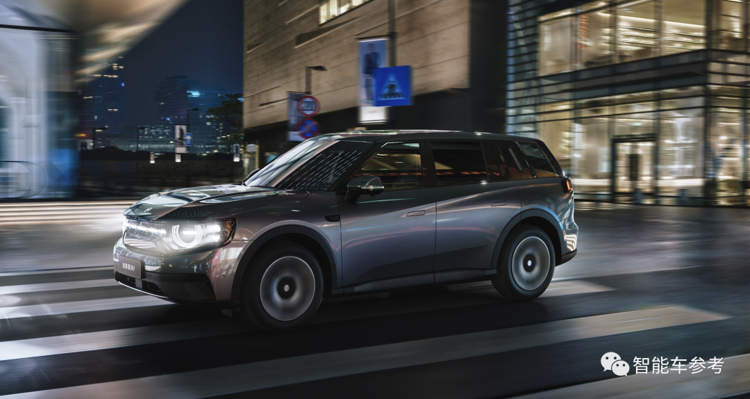 小牛造四轮电动车了：自由家NV到底是一款什么样的车？