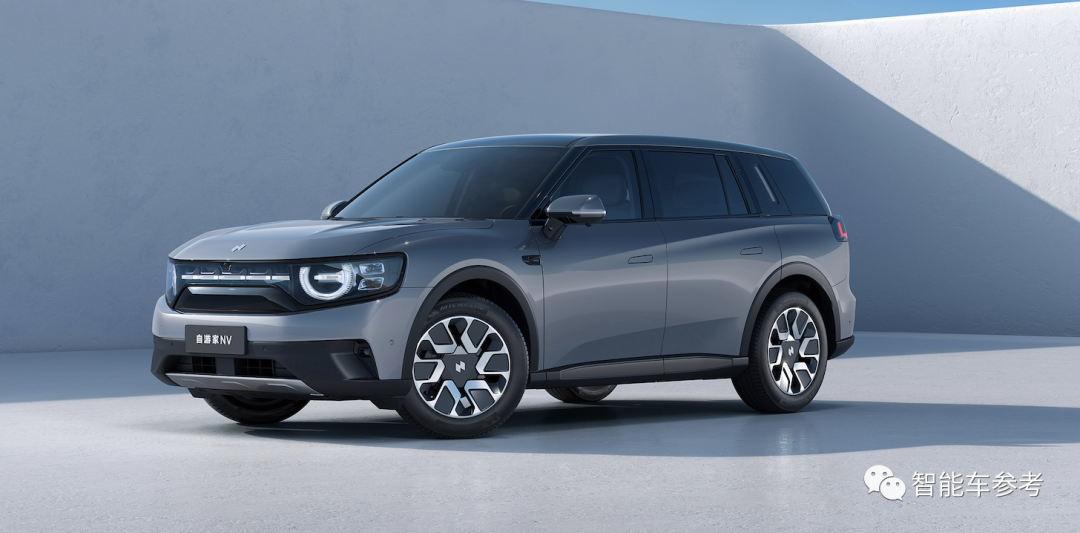 小牛造四轮电动车了：自由家NV到底是一款什么样的车？