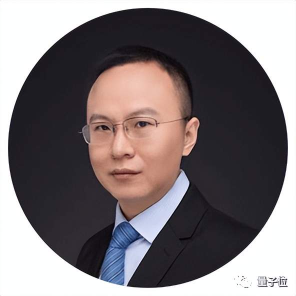 文心一言员工跳槽工资翻倍/ 马斯克退出OpenAI内幕曝光/ 搜狗输入法之父加入AI创业…今日更多新鲜事在此