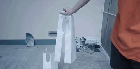 高中Up主200天肝出偷懒机器人！可拎包，全场景跟随，播放破百万