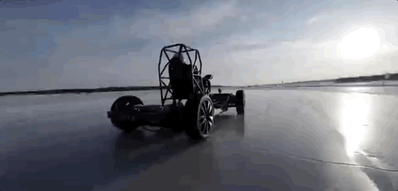 底盘造车美国不灵中国灵：2年3轮融资估值10亿，还发布了首个国产全线控量产产品