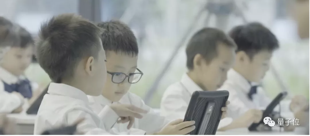 大凉山的美术课，怎么就跟英特尔扯上关系了