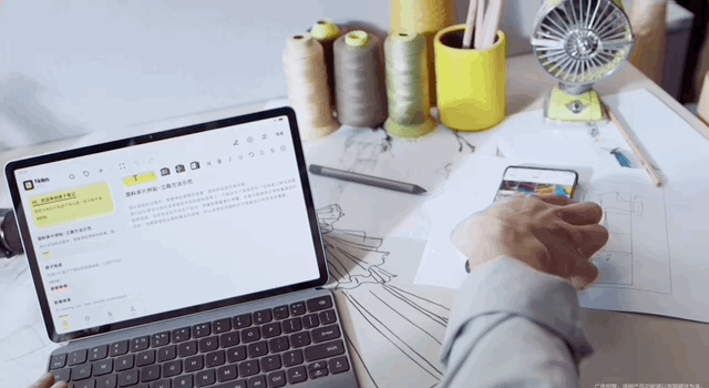 vivo折叠屏手机8999起，发布后1分钟售罄