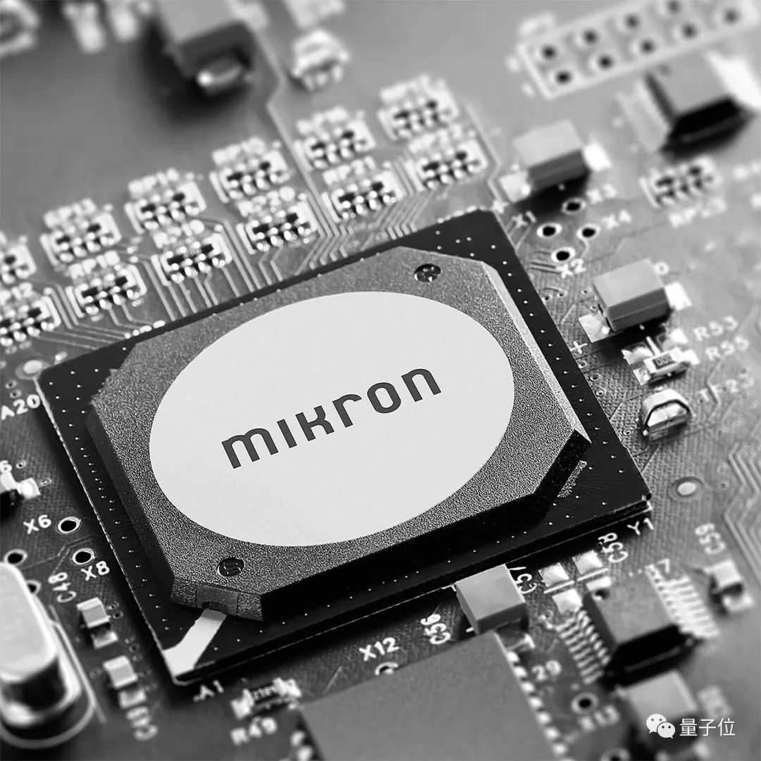 美国断供芯片，俄罗斯决定从头开造光刻机