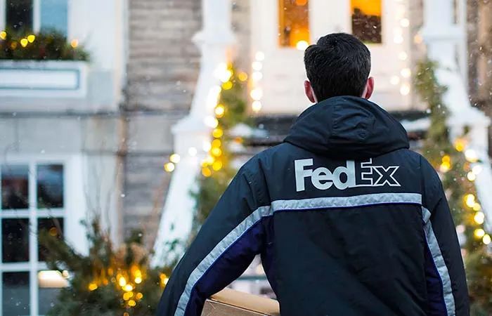 FedEx旺季前的变动：增强各项物流服务