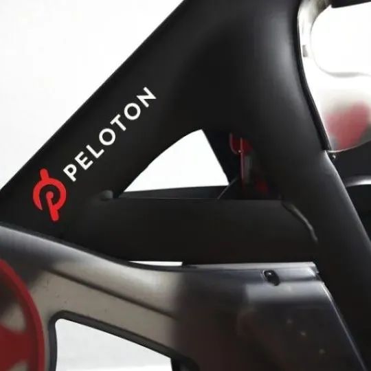 因需求减少，「Peloton」将暂时停产健身设备